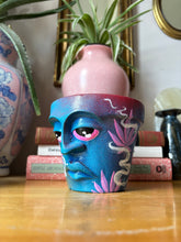 Load image into Gallery viewer, Stoned Steve - 4" Pot Head