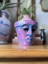 Load image into Gallery viewer, Matilda - 5" Pot Head