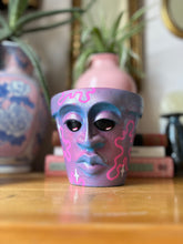 Load image into Gallery viewer, Matilda - 5" Pot Head