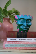 Load image into Gallery viewer, Zora Aurora - 4" Pot Head