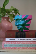 Load image into Gallery viewer, Zora Aurora - 4" Pot Head