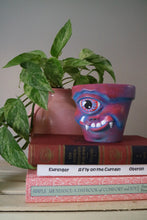 Load image into Gallery viewer, Cindy McCyclops - 4" Pot Head