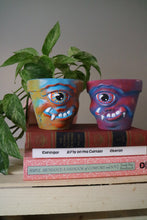 Load image into Gallery viewer, Cindy McCyclops - 4" Pot Head